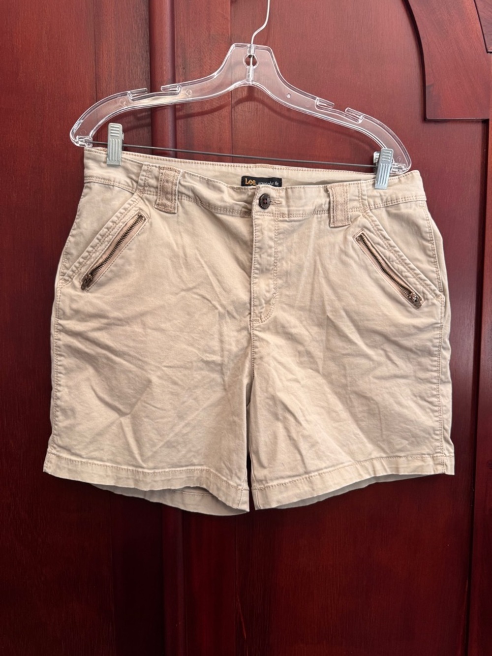 LEE Women's Straight Fit Mid Rise Shorts size 14 Tan 98% Cotton 2% Spandex